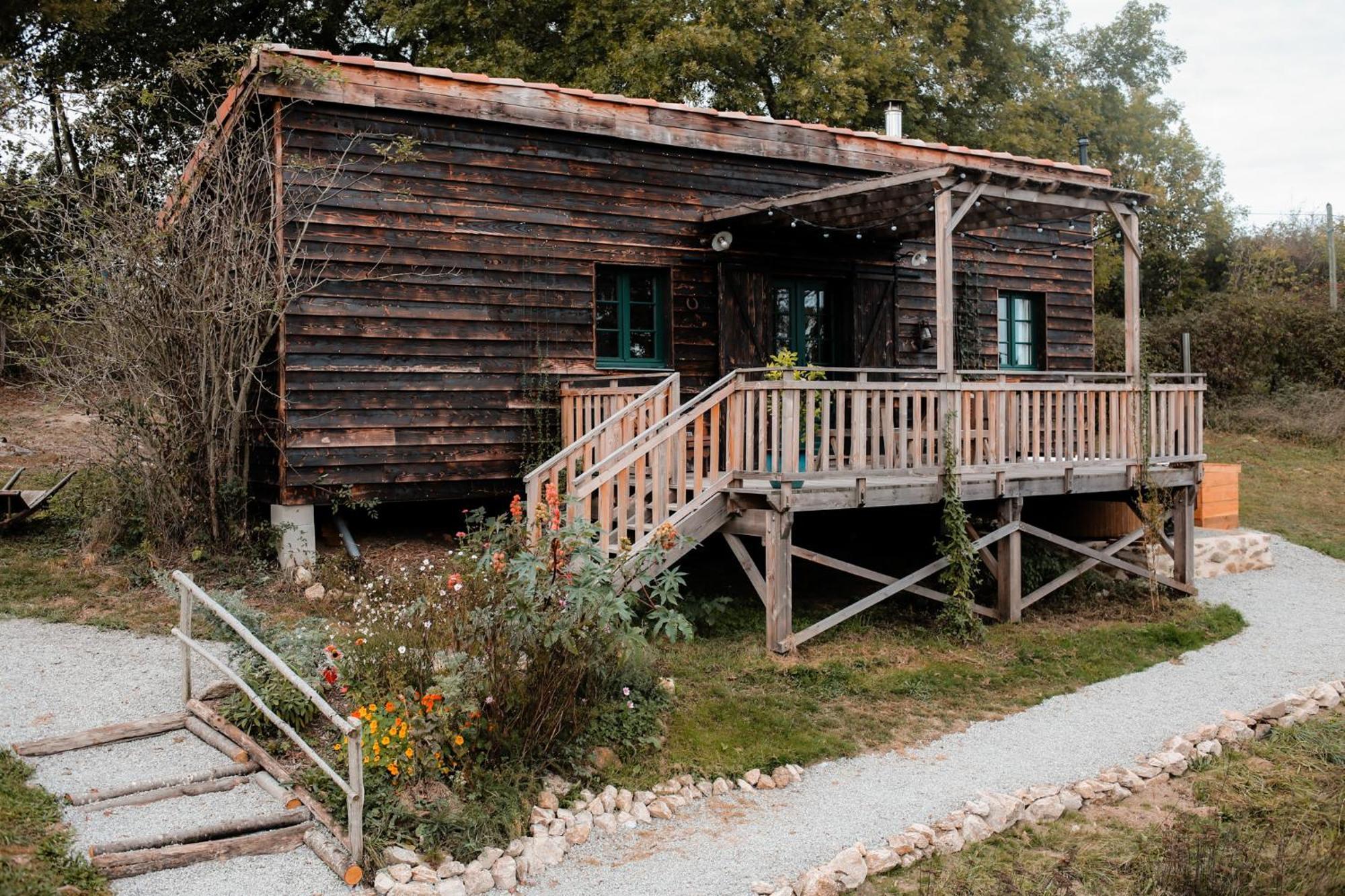 La Ferme Du Pont De Maumy, Cabane Au Bord De L'Etang Et Bain Nordique Busserolles Exterior photo